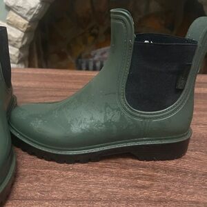 Chelsea-Style Olive Green Rain Ankle Boot